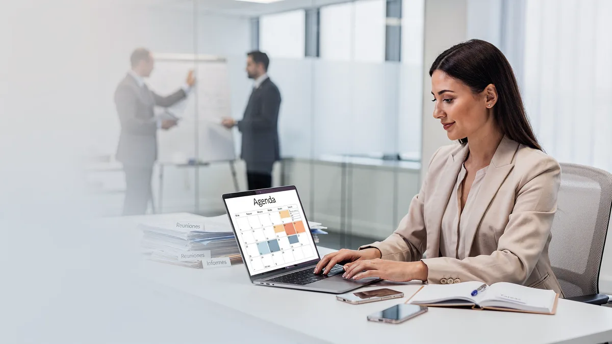 Gu&iacute;a de Asistente Administrativo en Chile 2026: Funciones, Habilidades y Sueldo